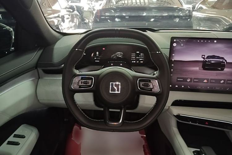 Used Zeekr 001 2024 WE Edition 95 kWh All-Wheel Drive Steering Wheel