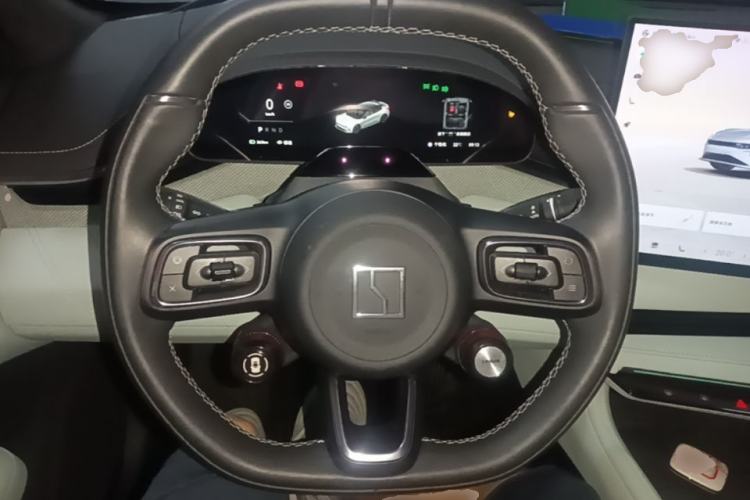Used Zeekr 001 2024 YOU Edition 100 kWh All-Wheel Drive Steering Wheel