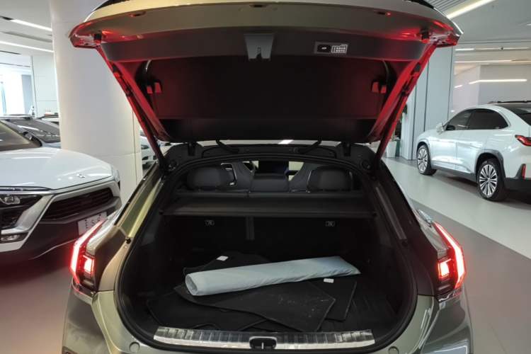 Used Zeekr 001 2024 ME Edition 100 kWh All-Wheel Drive Trunk