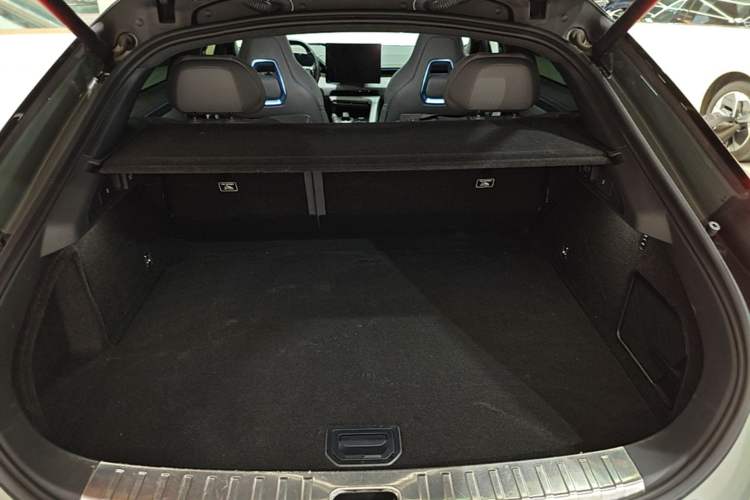Used Zeekr 001 2024 YOU Edition 100 kWh All-Wheel Drive Trunk