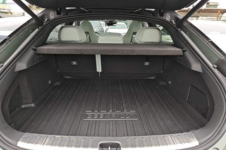 Used Zeekr 001 2024 WE Edition 100 kWh Rear-Drive Trunk