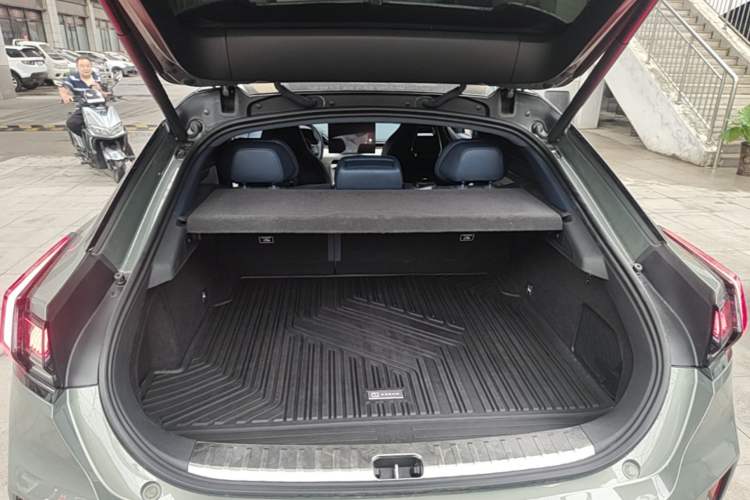 Used Zeekr 001 2024 YOU Edition 100 kWh All-Wheel Drive Trunk