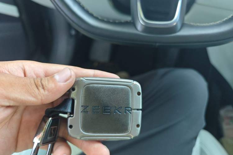 Used Zeekr 001 2024 ME Edition 100 kWh All-Wheel Drive Vehicle Key