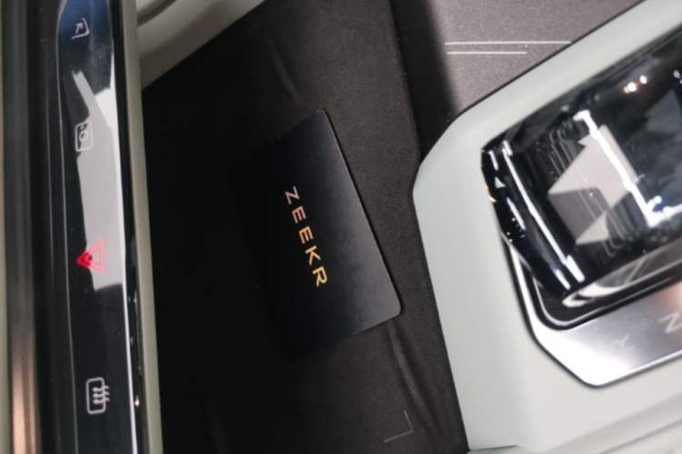 Used Zeekr 001 2024 YOU Edition 100 kWh All-Wheel Drive Vehicle Key