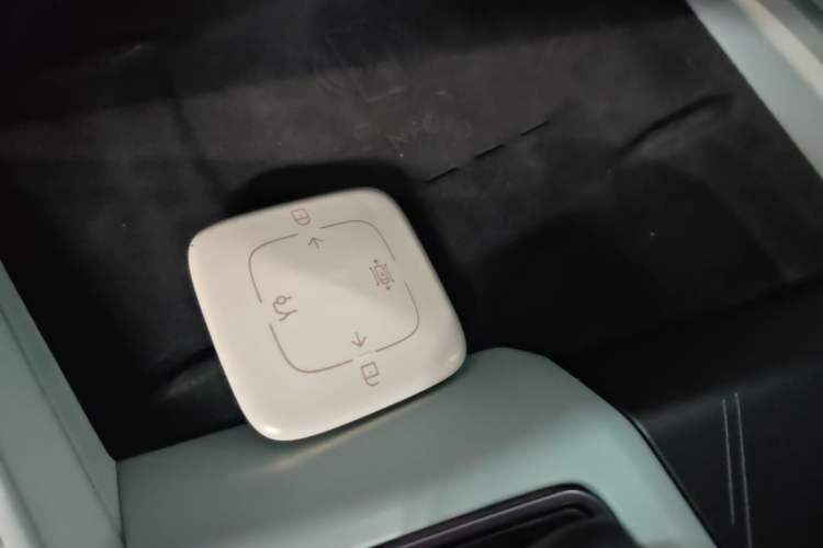 Used Zeekr 001 2024 WE Edition 100 kWh Rear-Drive Vehicle Key