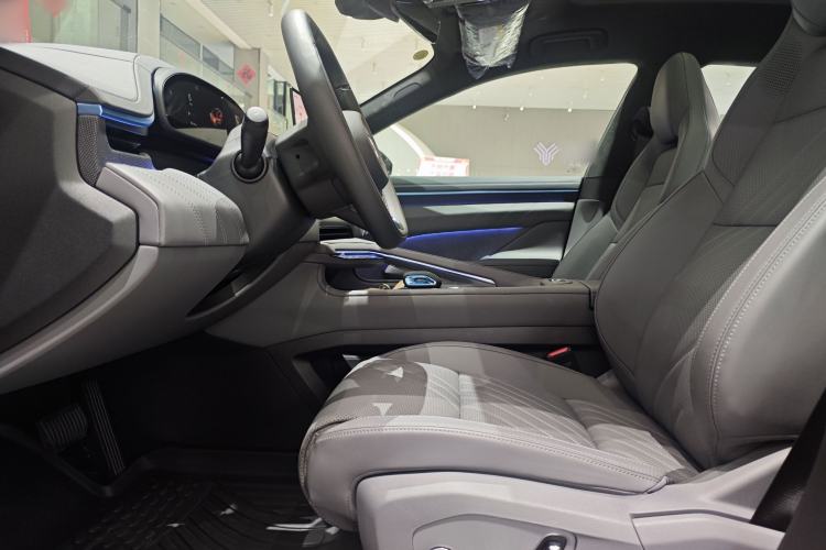 Used Zeekr 001 2024 WE Edition 95 kWh All-Wheel Drive Interior 1