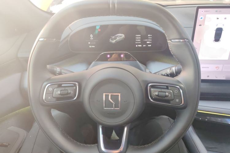 Used Zeekr 001 2024 WE Edition 100 kWh Rear-Drive Steering Wheel