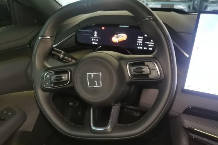 Used Zeekr 001 2024 WE Edition 100 kWh Rear-Drive Steering Wheel