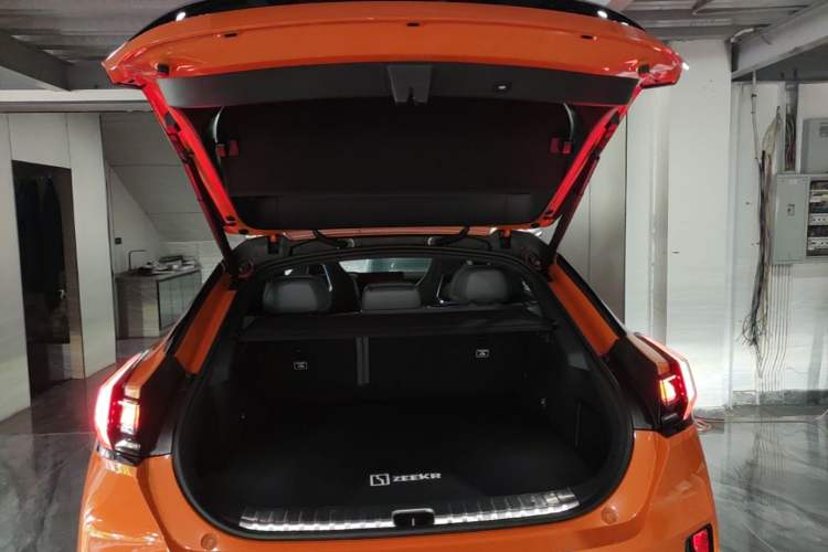 Used Zeekr 001 2024 WE Edition 95 kWh All-Wheel Drive Trunk