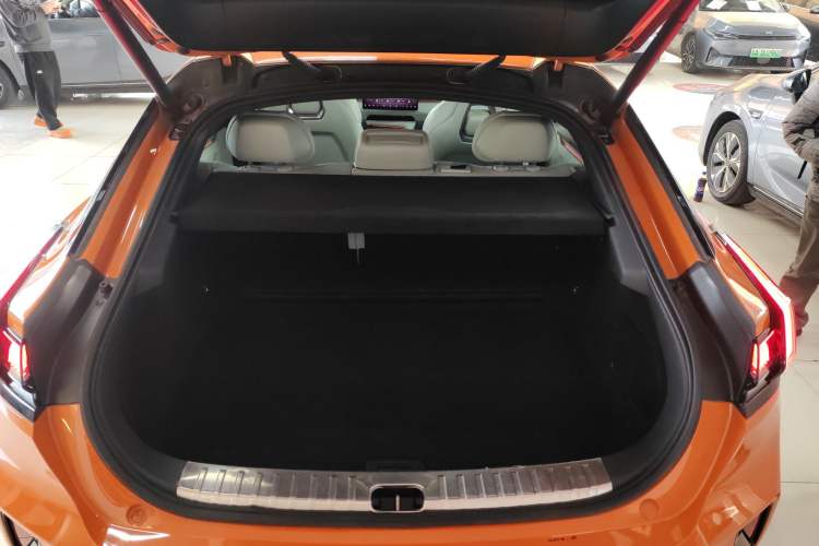Used Zeekr 001 2024 WE Edition 95 kWh All-Wheel Drive Trunk