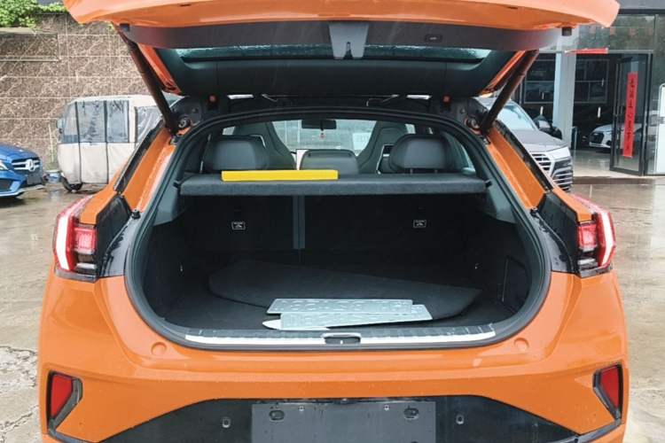 Used Zeekr 001 2024 WE Edition 100 kWh Rear-Drive Trunk