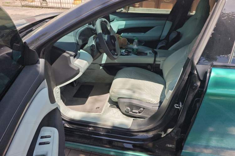 Used Zeekr 001 2024 WE Edition 100 kWh Rear-Drive Driver Seat