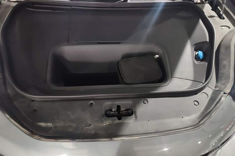 Used Zeekr 001 2024 WE Edition 100 kWh Rear-Drive Engine Bay