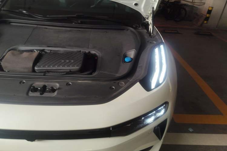 Used Zeekr 001 2024 YOU Edition 100 kWh All-Wheel Drive Engine Bay Left