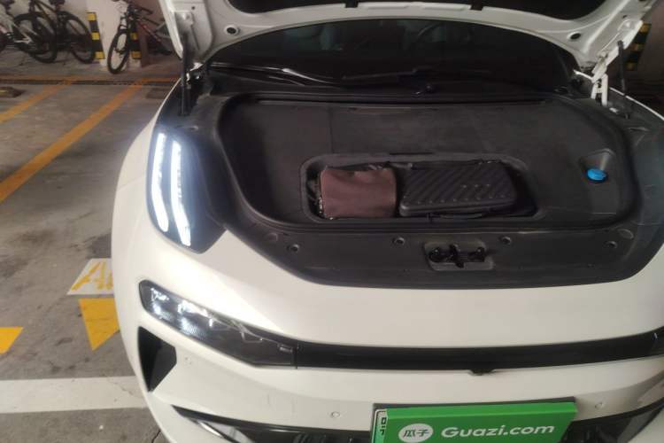 Used Zeekr 001 2024 YOU Edition 100 kWh All-Wheel Drive Engine Bay Right