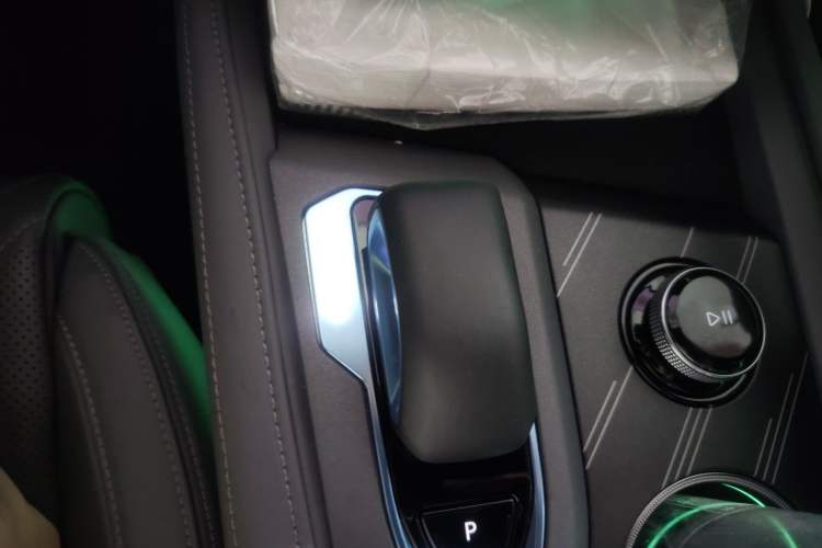 Used Zeekr 001 2024 YOU Edition 100 kWh All-Wheel Drive Gear Lever