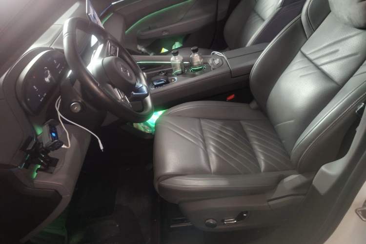 Used Zeekr 001 2024 YOU Edition 100 kWh All-Wheel Drive Left Front Seat