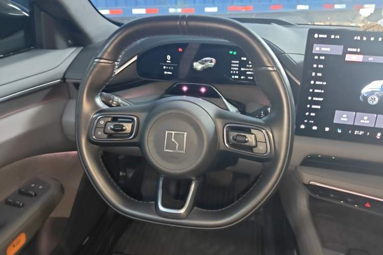 Used Zeekr 001 2024 WE Edition 95 kWh All-Wheel Drive Steering Wheel