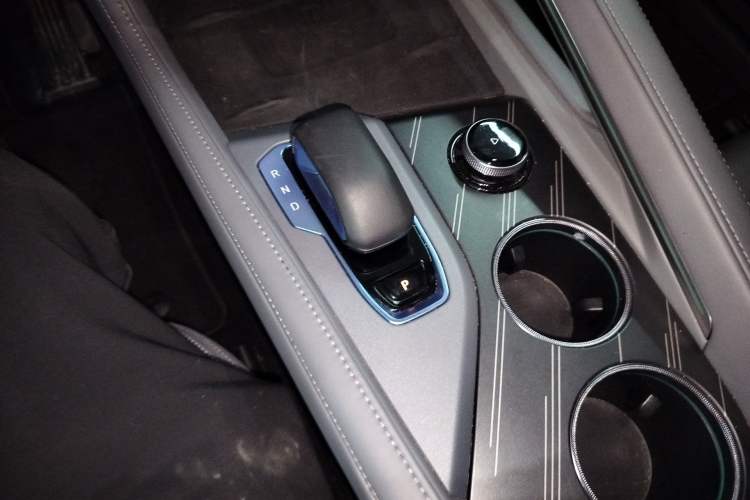 Used Zeekr 001 2024 ME Edition 100 kWh All-Wheel Drive Gear Lever