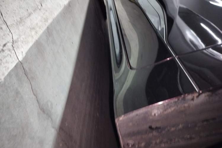 Used Zeekr 001 2024 ME Edition 100 kWh All-Wheel Drive Right Side Sill