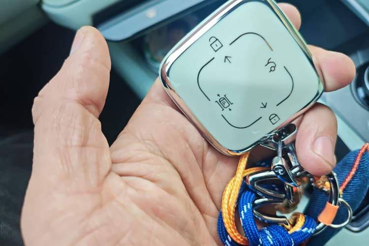 Used Zeekr 001 2024 WE Edition 100 kWh Rear-Drive Vehicle Key