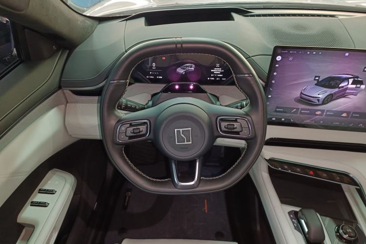 Used Zeekr 001 2024 ME Edition 100 kWh All-Wheel Drive Steering Wheel
