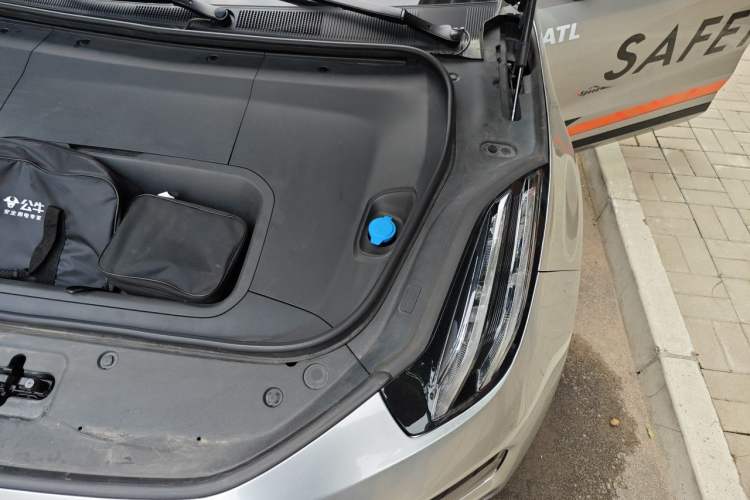 Used Zeekr 001 2024 YOU Edition 100 kWh All-Wheel Drive Engine Bay Left