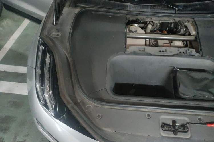 Used Zeekr 001 2024 WE Edition 95 kWh All-Wheel Drive Engine Bay Right