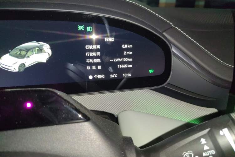 Used Zeekr 001 2024 ME Edition 100 kWh All-Wheel Drive Odometer Close Up