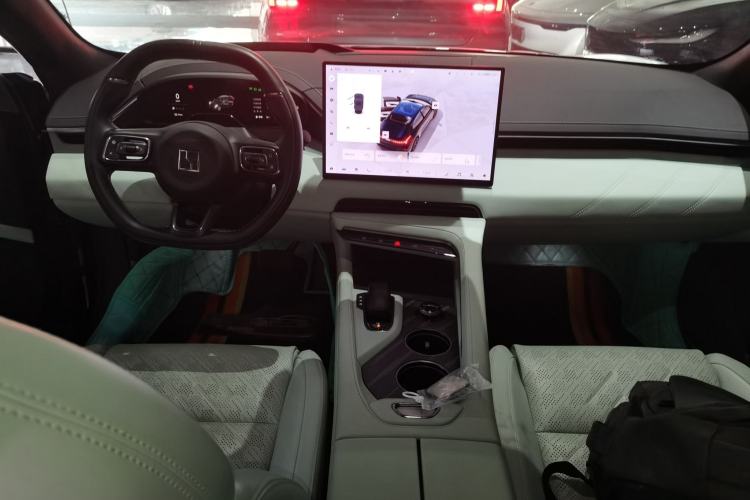 Used Zeekr 001 2024 WE Edition 95 kWh All-Wheel Drive Center Console