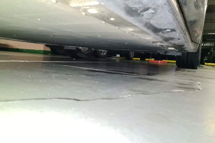 Used Zeekr 001 2024 YOU Edition 100 kWh All-Wheel Drive Chassis Front Left