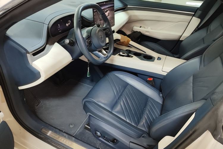 Used Zeekr 001 2024 WE Edition 95 kWh All-Wheel Drive Driver Seat