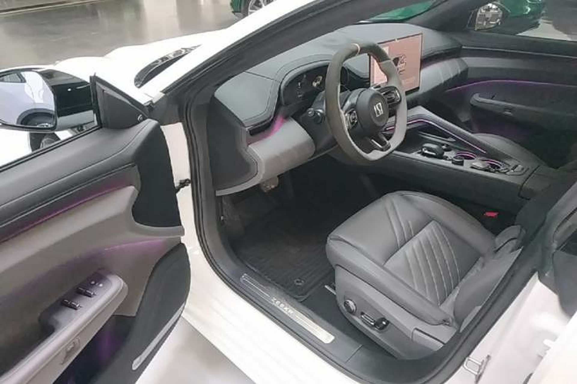 Used Zeekr 001 2024 WE Edition 95 kWh All-Wheel Drive Driver Seat