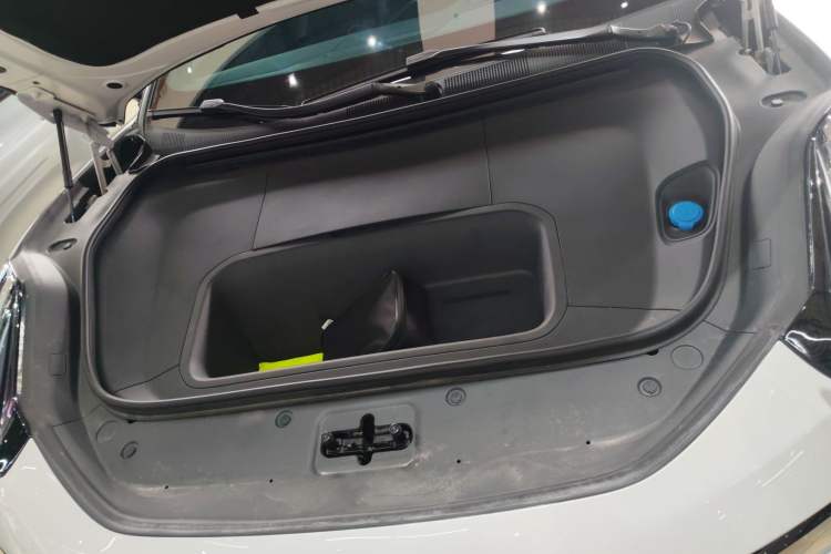 Used Zeekr 001 2024 WE Edition 100 kWh Rear-Drive Engine Bay