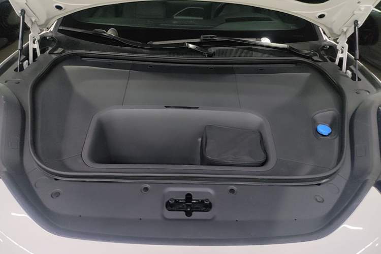 Used Zeekr 001 2024 YOU Edition 100 kWh All-Wheel Drive Engine Bay