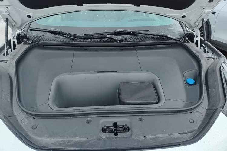 Used Zeekr 001 2024 ME Edition 100 kWh All-Wheel Drive Engine Bay