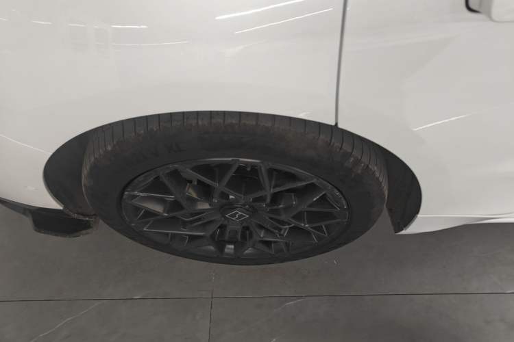 Used Zeekr 001 2024 WE Edition 95 kWh All-Wheel Drive Exterior 8