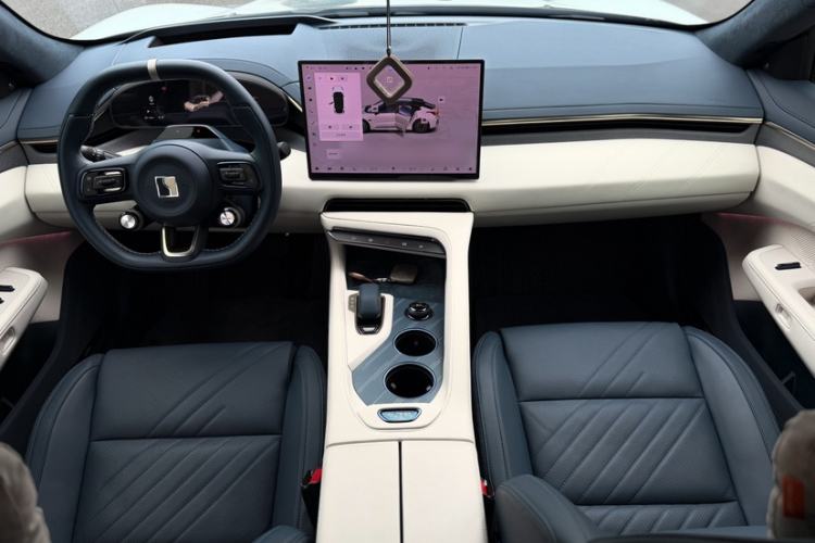 Used Zeekr 001 2024 ME Edition 100 kWh All-Wheel Drive Interior 7