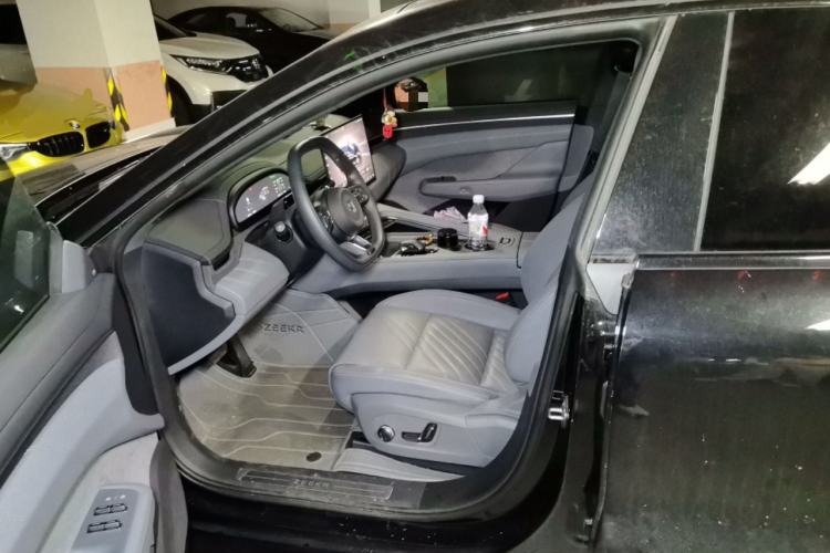 Used Zeekr 001 2024 YOU Edition 100 kWh All-Wheel Drive Left Front Seat