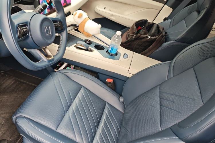 Used Zeekr 001 2024 WE Edition 100 kWh Rear-Drive Left Front Seat