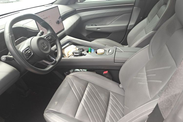 Used Zeekr 001 2024 WE Edition 95 kWh All-Wheel Drive Left Front Seat