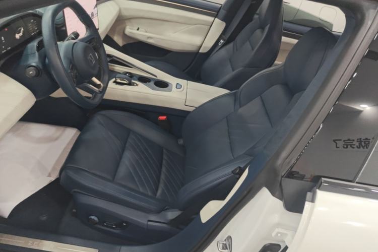 Used Zeekr 001 2024 ME Edition 100 kWh All-Wheel Drive Left Front Seat