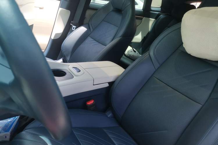 Used Zeekr 001 2024 WE Edition 95 kWh All-Wheel Drive Left Front Seat