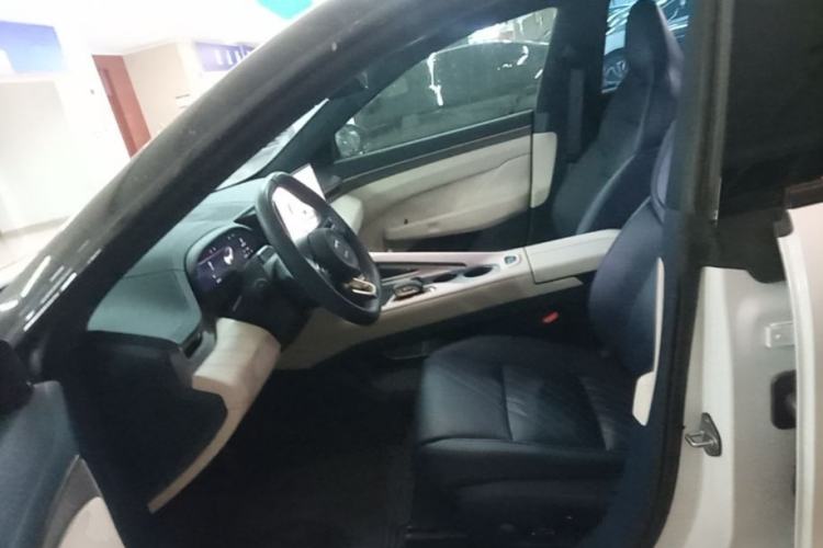 Used Zeekr 001 2024 WE Edition 95 kWh All-Wheel Drive Left Front Seat