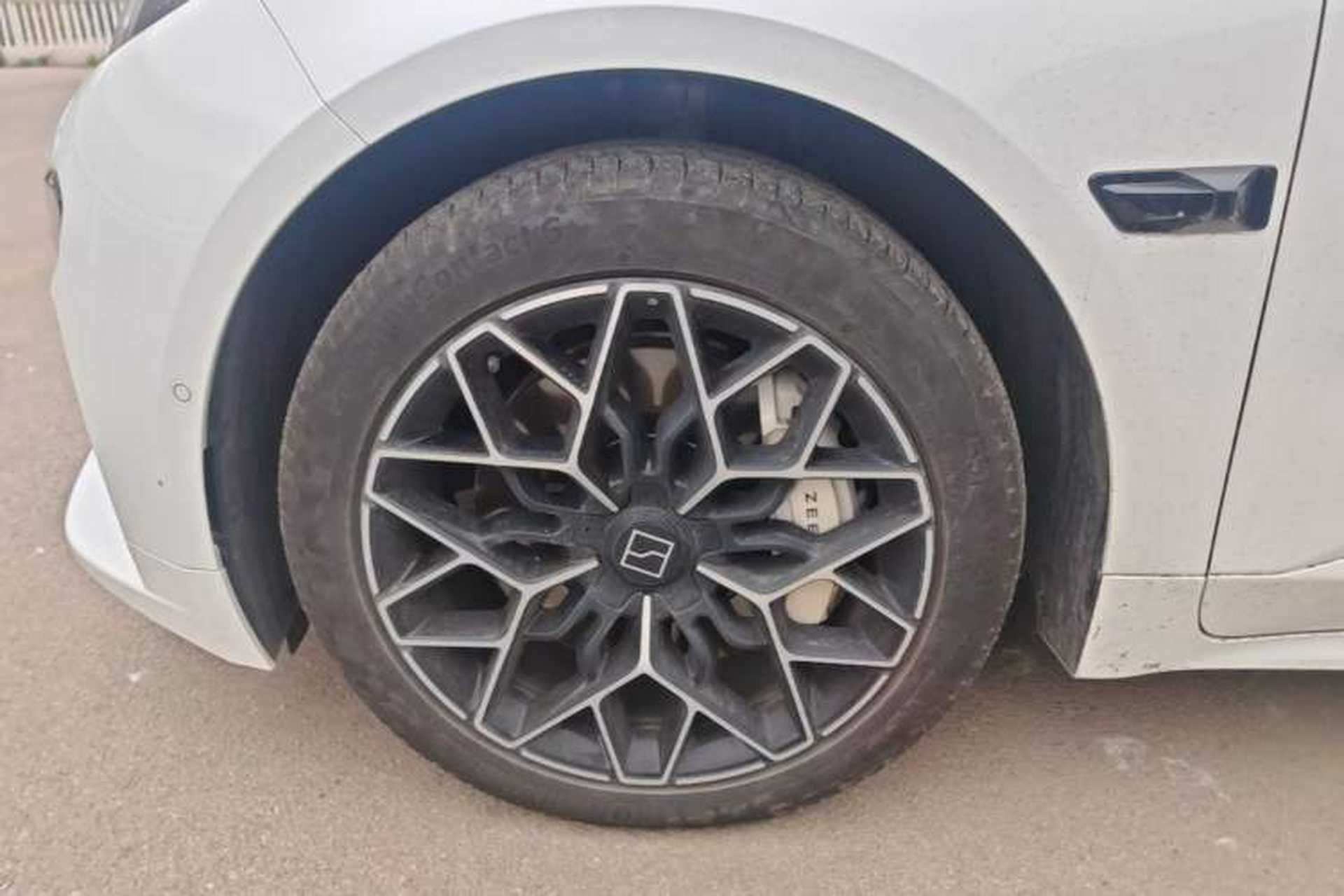 Used Zeekr 001 2024 YOU Edition 100 kWh All-Wheel Drive Left Front Wheel Hub