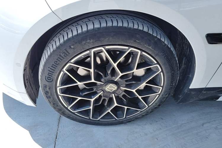 Used Zeekr 001 2024 ME Edition 100 kWh All-Wheel Drive Left Front Wheel Hub