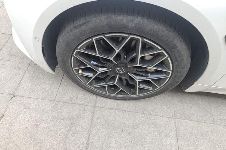 Used Zeekr 001 2024 ME Edition 100 kWh All-Wheel Drive Left Front Wheel Hub