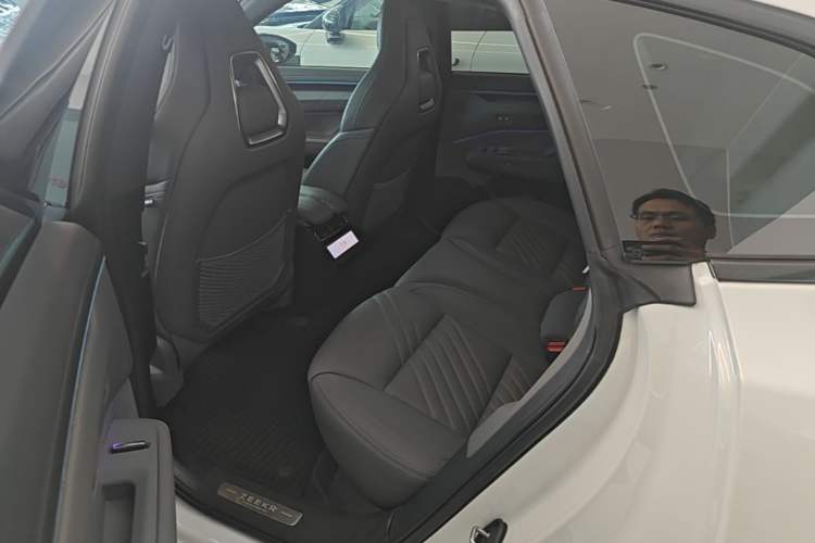 Used Zeekr 001 2024 WE Edition 95 kWh All-Wheel Drive Left Rear Seat