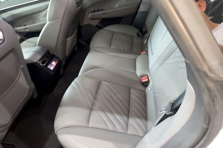 Used Zeekr 001 2024 YOU Edition 100 kWh All-Wheel Drive Left Rear Seat