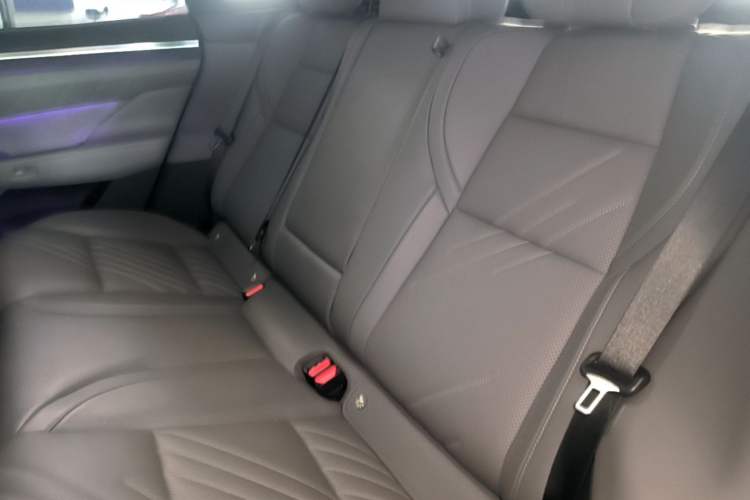 Used Zeekr 001 2024 WE Edition 95 kWh All-Wheel Drive Left Rear Seat